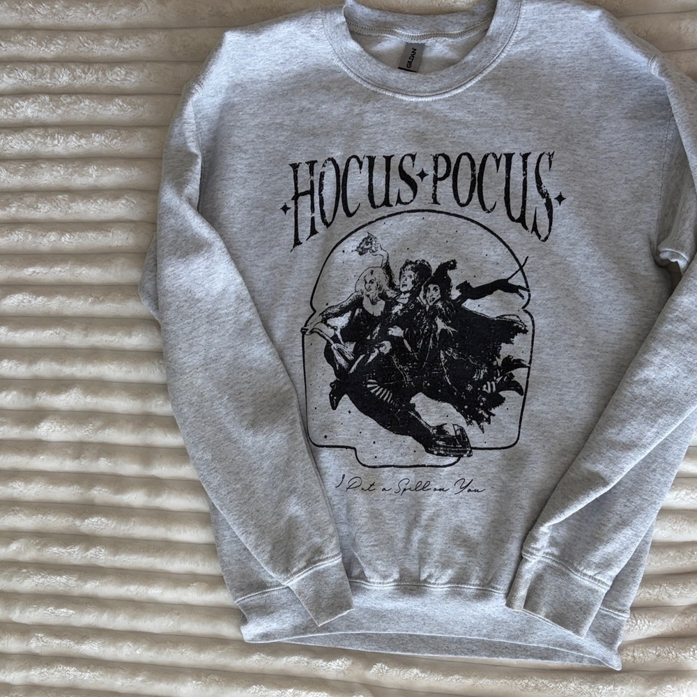 Gildan Gray Hocus Pocus Women's Crew Neck Sweater